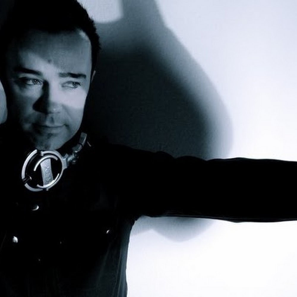 Meet your Posher, Dj beej